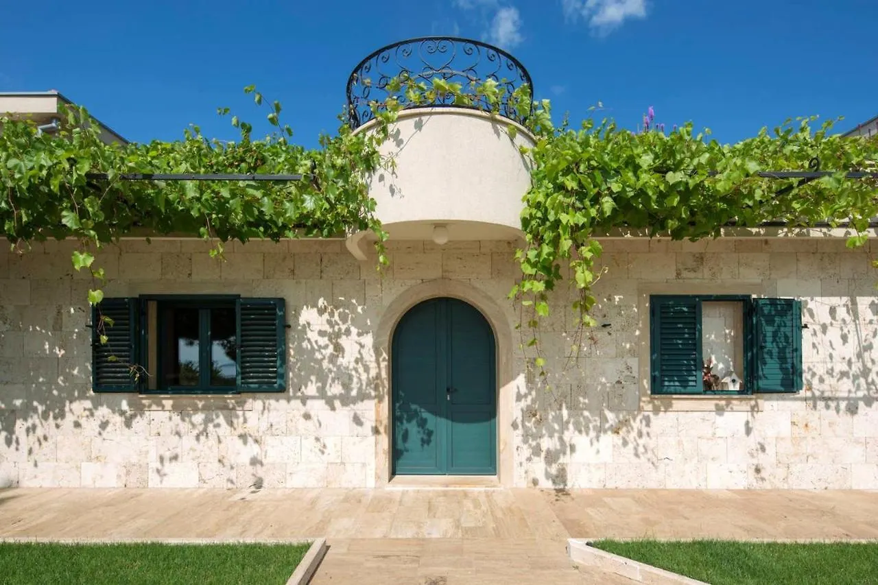 Panoramic Villa Prgomet: Sea View Retreat with Private Pool Plano