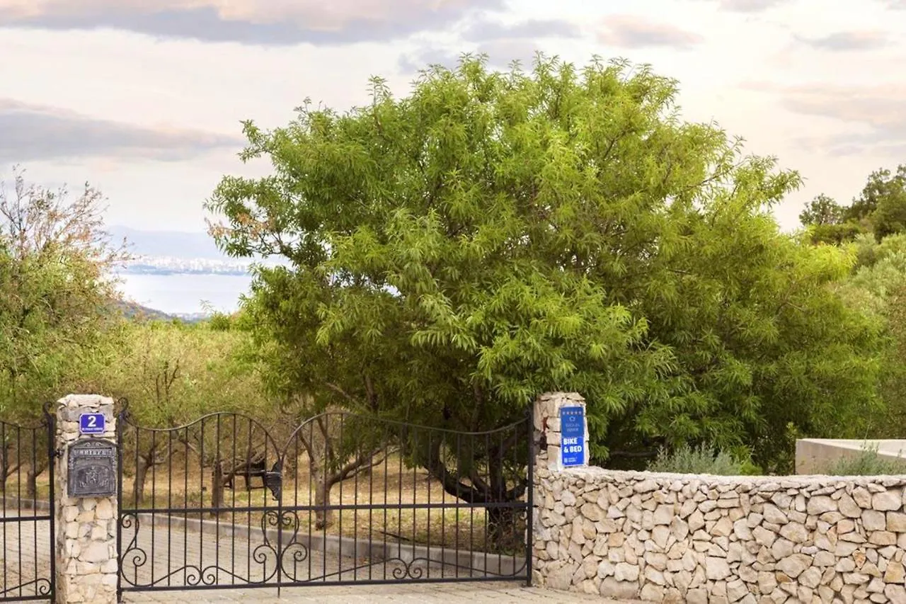 Panoramic Villa Prgomet: Sea View Retreat with Private Pool Plano